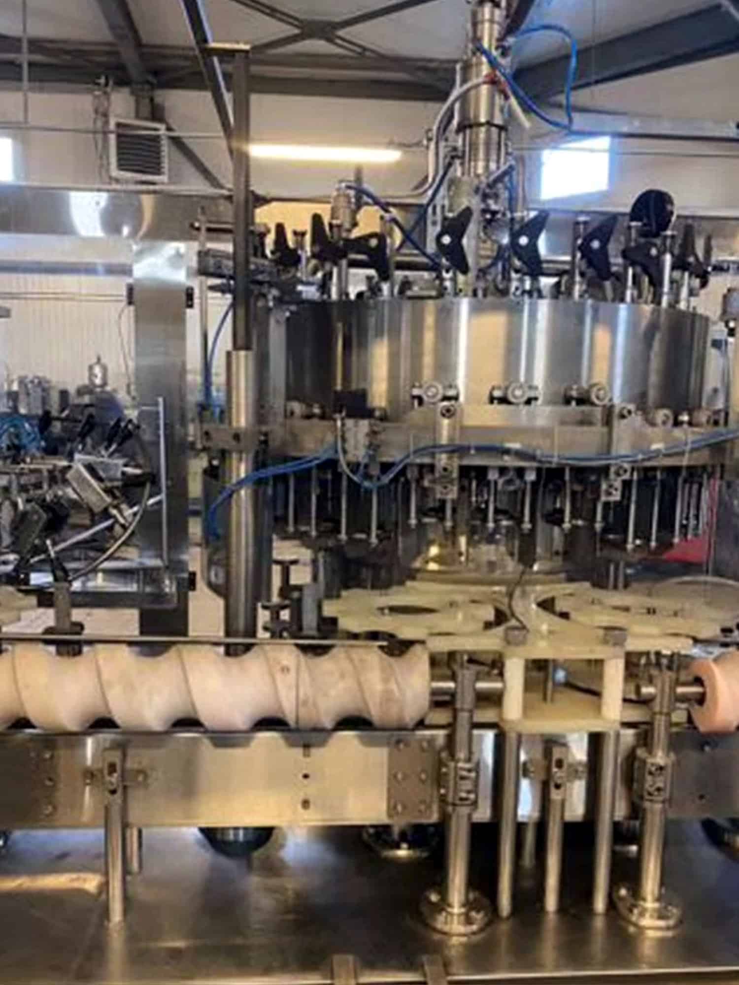 المنظر الأيسر لكتلة ميليجاري الثلاثية 